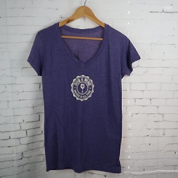 DOG & WINE MAKE IT ALL FINE GRAPHIC T PURPLE V NECK SHORT SLEEVE T SHIRT WOMENS - Picture 1 of 4